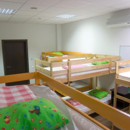 Gde Spat Hostel Екатеринбург Екстериор снимка