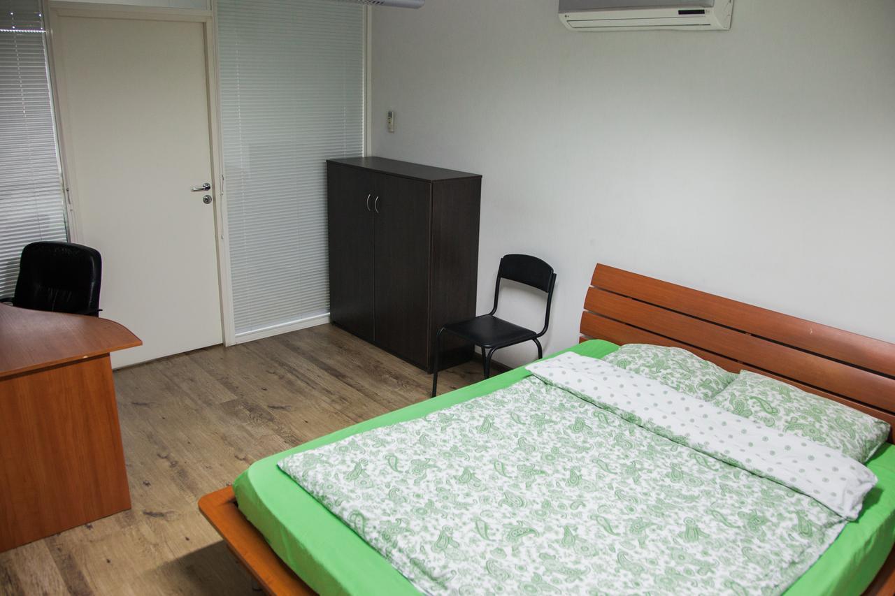 Gde Spat Hostel Екатеринбург Екстериор снимка