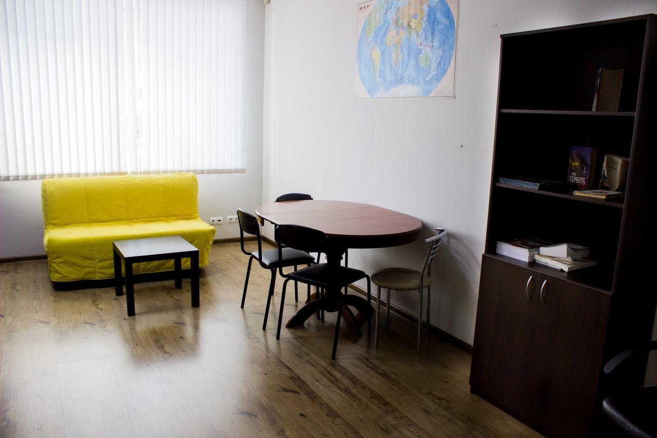 Gde Spat Hostel Екатеринбург Екстериор снимка